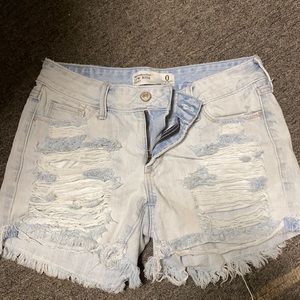 Size 0. Abercrombie & Fitch. Low rise